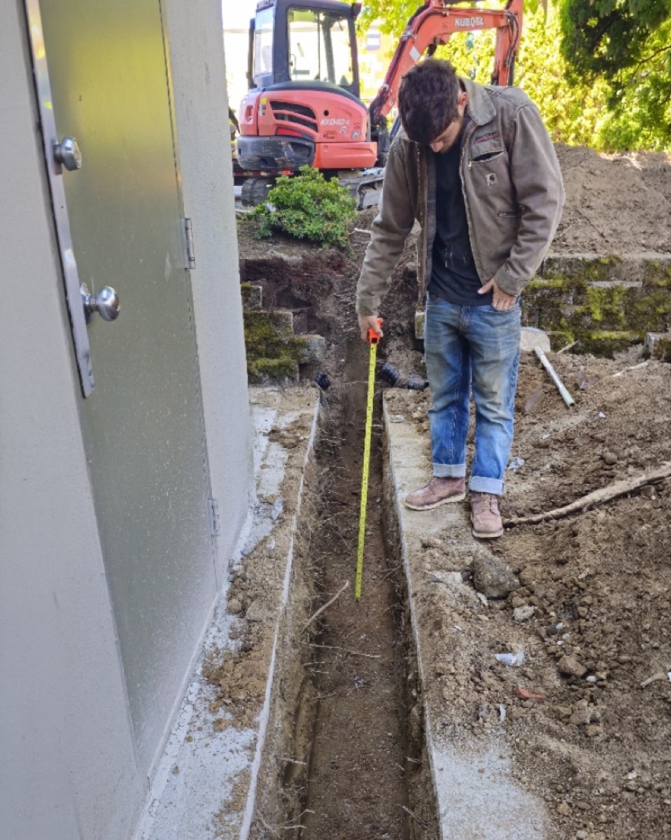Trenching 07